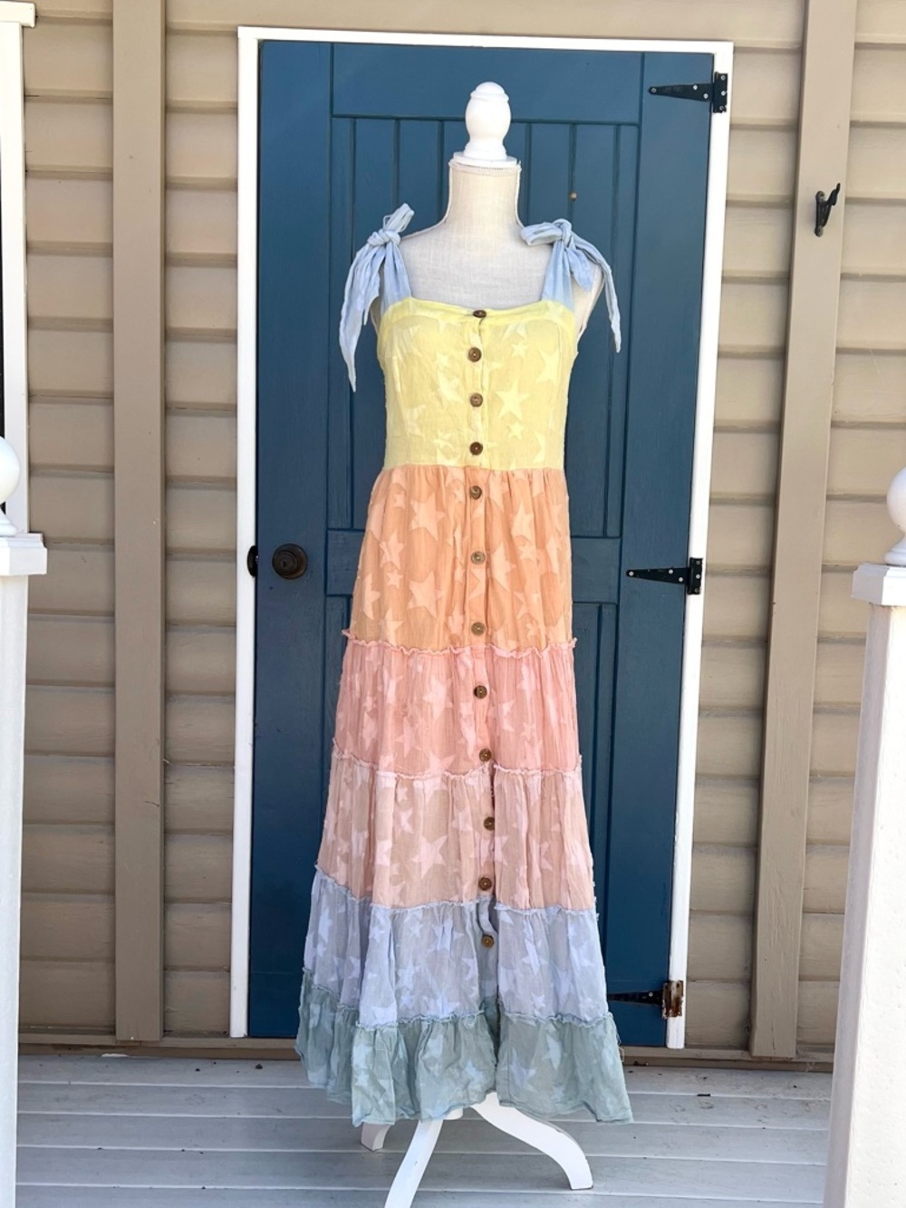 Z&L Tiered Tie-Shoulder Star Print Maxi Dress in Pastel Rainbow Women’s Size M